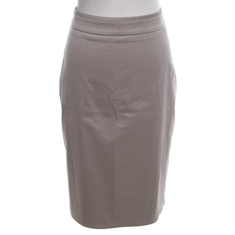 Hugo Boss skirt in Beige