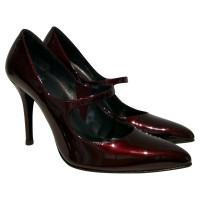 Stuart Weitzman Lackleder-Pumps in Bordeaux