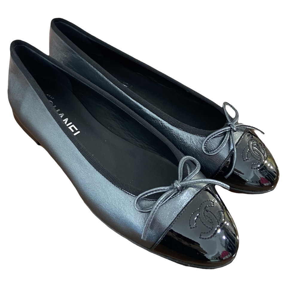 Chanel Slipper/Ballerinas aus Leder