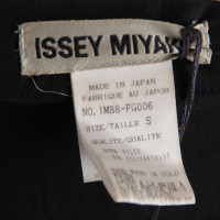 Issey Miyake Nylon-Rock