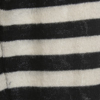 Closed Sweater with stripe pattern