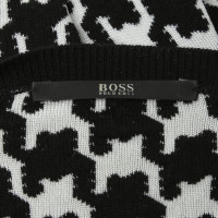 Hugo Boss Abito in maglia in bianco e nero