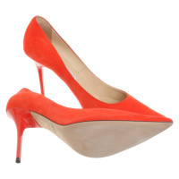 Jimmy Choo Pumps/Peeptoes aus Wildleder in Rot