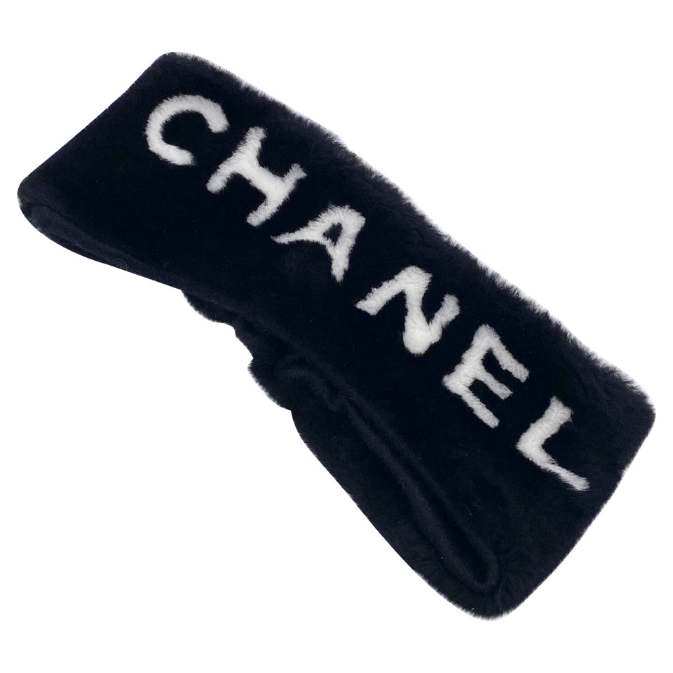 Chanel Hoed/Muts Bont in Zwart