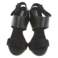 Acne Sandals in zwart