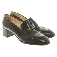 Bruno Magli Pumps/Peeptoes aus Leder in Schwarz