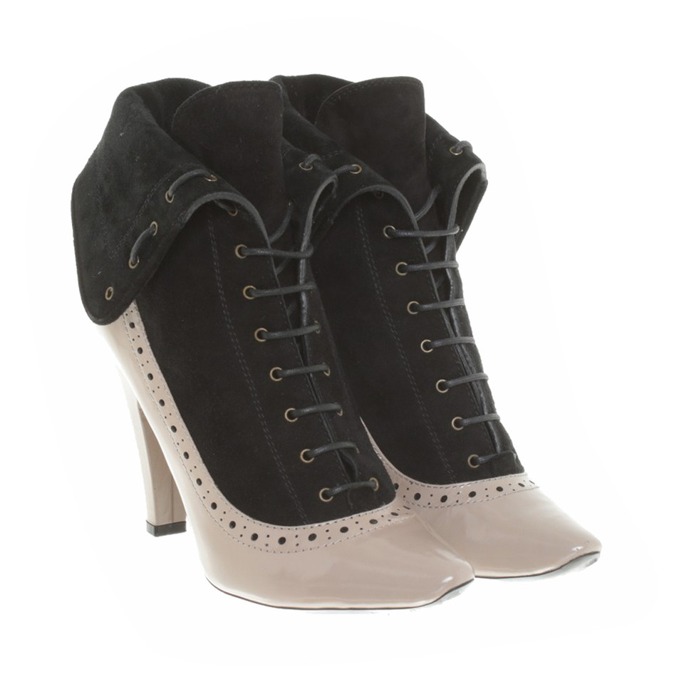 Marc By Marc Jacobs Ankle boots with lace pattern