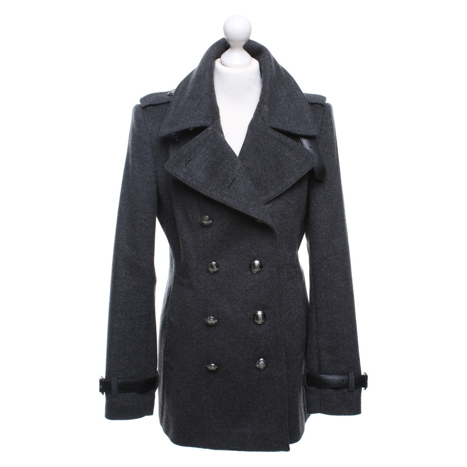 Burberry Manteau en gris