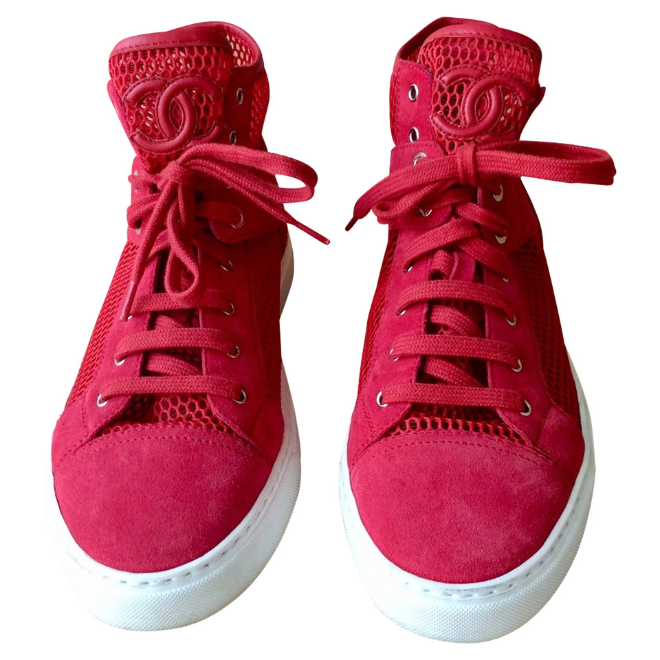 Chanel Chaussures de sport en Daim en Rouge