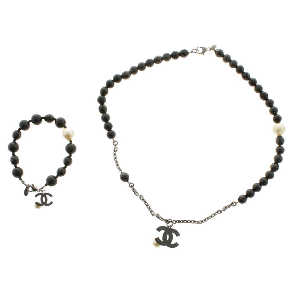 Chanel Ensemble de collier et bracelet