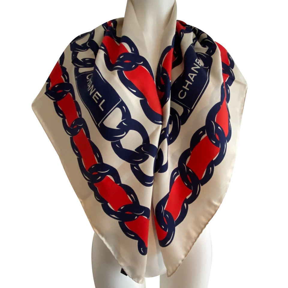 Chanel Echarpe/Foulard en Soie