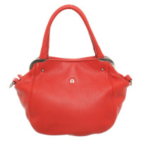 Aigner Handtasche aus Leder in Rot