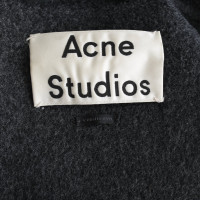 Acne Jacke/Mantel aus Wolle in Grau