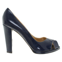Yves Saint Laurent Pumps/Peeptoes Patent leather in Blue
