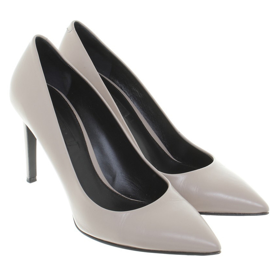 Hugo Boss pumps in Taupe