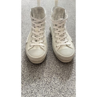Christian Dior Sneakers aus Canvas in Silbern