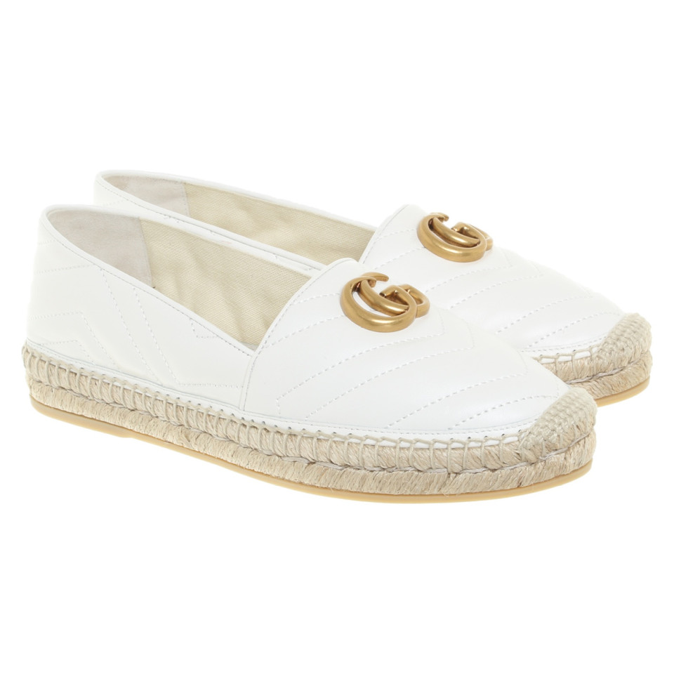 Gucci Chaussons/Ballerines en Cuir en Blanc