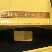 Bulgari Umhängetasche aus Leder in Violett