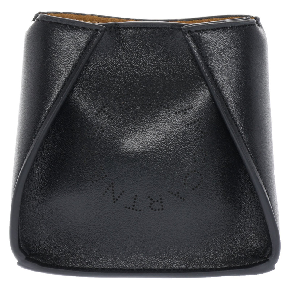 Stella McCartney Logo Shoulder Bag in Schwarz