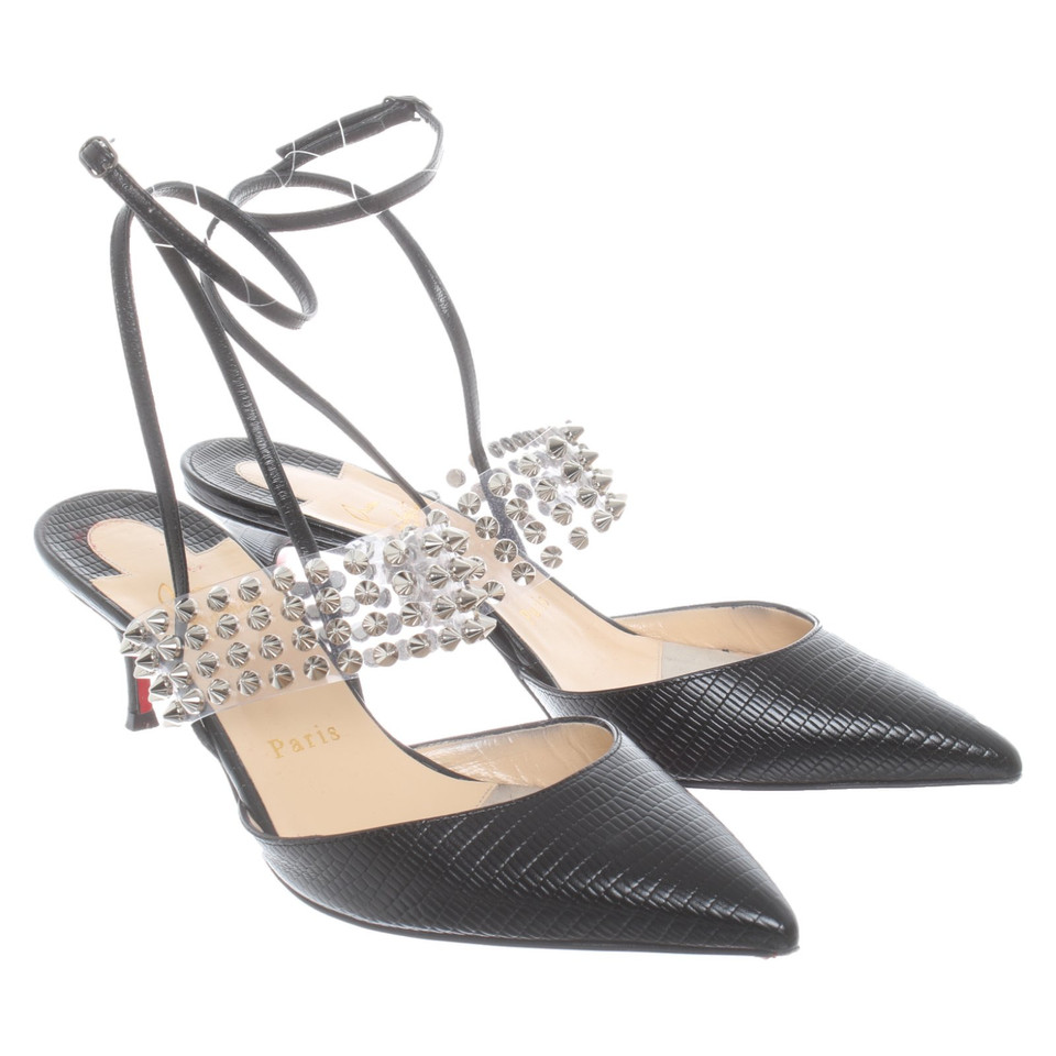 Christian Louboutin Décolleté/Spuntate in Pelle in Nero