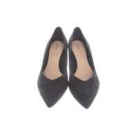 Clarks Pumps/Peeptoes aus Wildleder in Schwarz