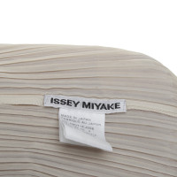 Issey Miyake Bluse mit Plisseefalten