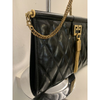 Givenchy Gem Quilted Leather Bag in Pelle in Nero