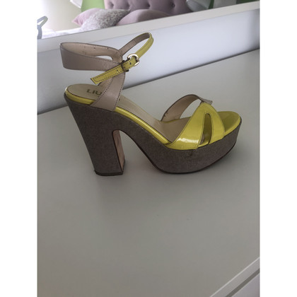 Liu Jo Sandals Patent leather in Yellow
