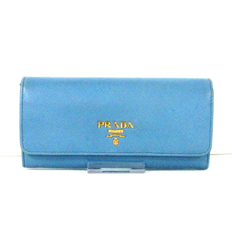 Prada Täschchen/Portemonnaie aus Leder in Blau