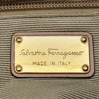 Salvatore Ferragamo Handtasche aus Leder in Rosa / Pink