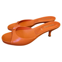Prada Sandalen aus Leder in Orange
