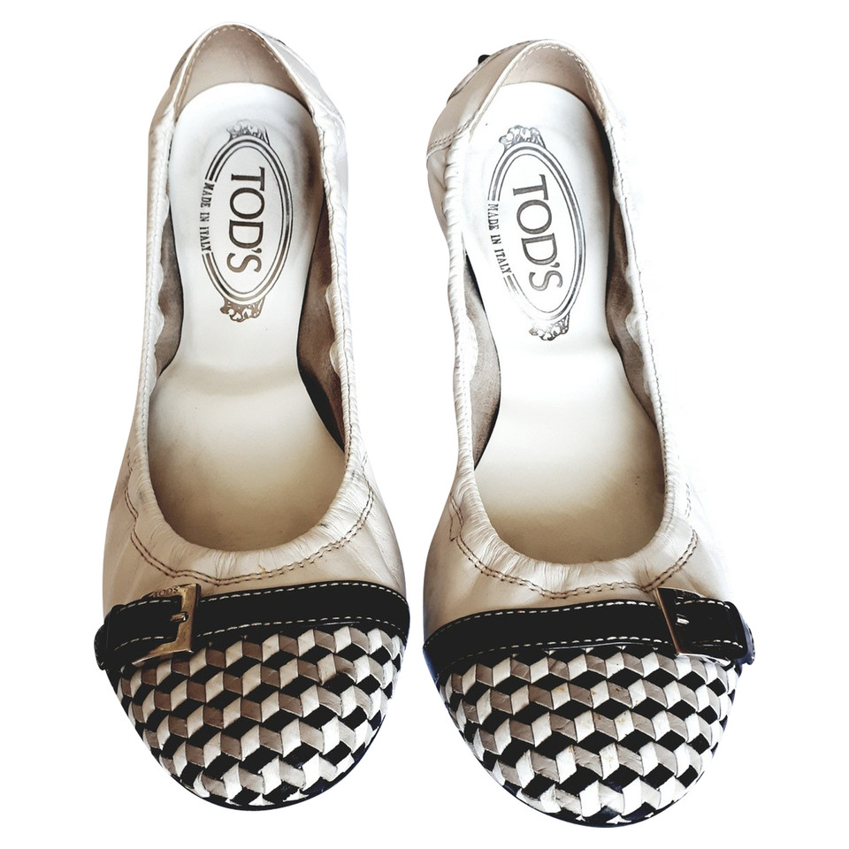 Tod's Ballerinas in black and white