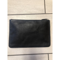 Fendi Clutch aus Leder in Schwarz