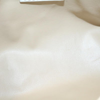 Fendi Pochette in Pelle verniciata in Bianco