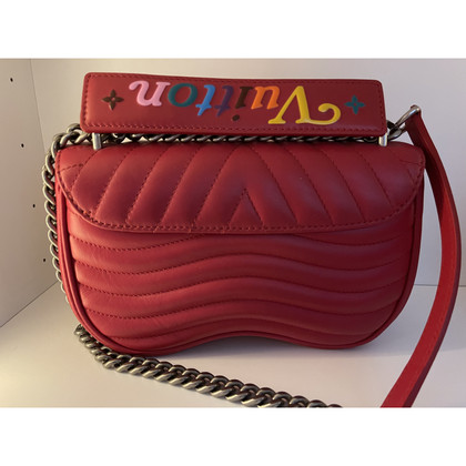 Louis Vuitton New Wave Chain Bag aus Leder in Rot