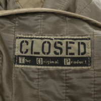 Closed Parka in olive