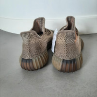 Yeezy Sneakers in Taupe