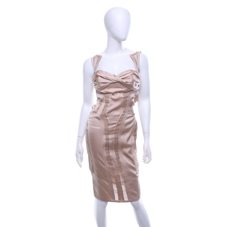 Gucci Form-fitting dress in nude