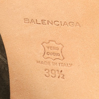 Balenciaga Stiefeletten aus Wildleder in Khaki