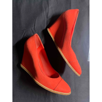 Chanel Wedges aus Canvas in Rot