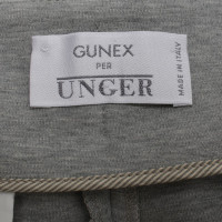 Gunex Gonna a Gray