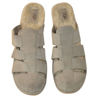Ugg Australia Sandalen aus Wildleder in Grau