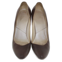 Christian Dior pumps in brown