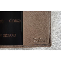 Giorgio Armani Accessoire aus Leder in Beige