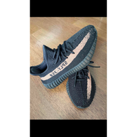 Yeezy Sneakers aus Canvas in Schwarz