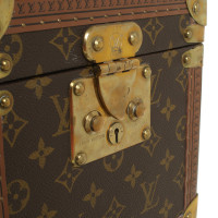 Louis Vuitton Beautycase made of canvas in brown