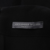 Alexander McQueen Robe noire avec empiècement en dentelle