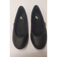 Nike Slippers/Ballerinas Leather in Black