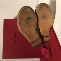 Valentino Garavani Sandalen aus Leder in Türkis