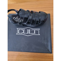 Cutuli Cult Sandalen aus Leder in Schwarz